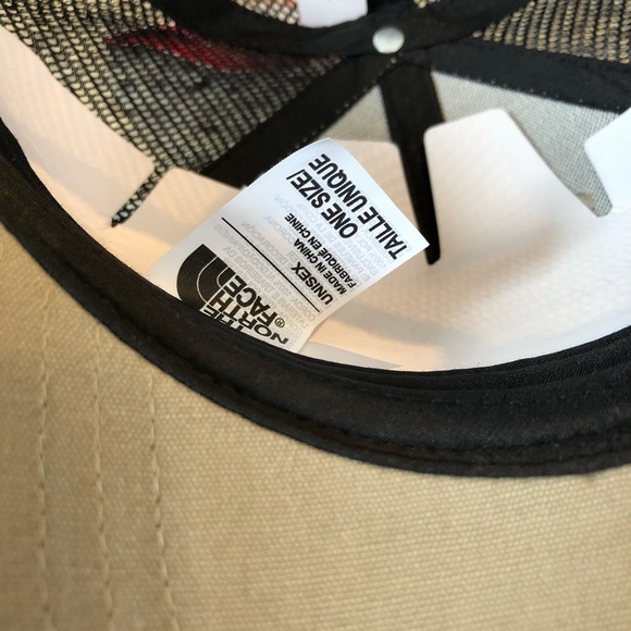 The North Face Mudder Trucker SnapBack - Picture 6 of 6